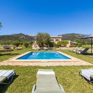 https://casa-de-los-almendros.balearic-islands.net